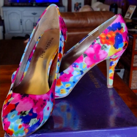 Madden Girl Shoes Floral Pumps Poshmark